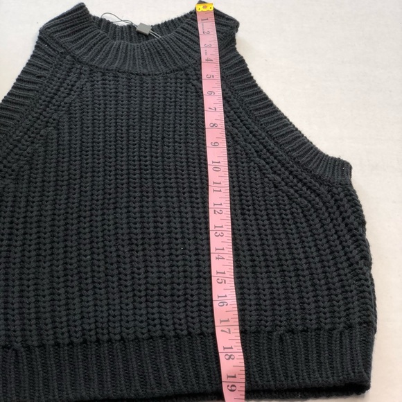 Like Mynded Mock Neck Sleeveless Sweater Tank - Picture 9 of 9